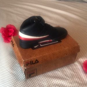 Fila shoe , used but in great condition.
